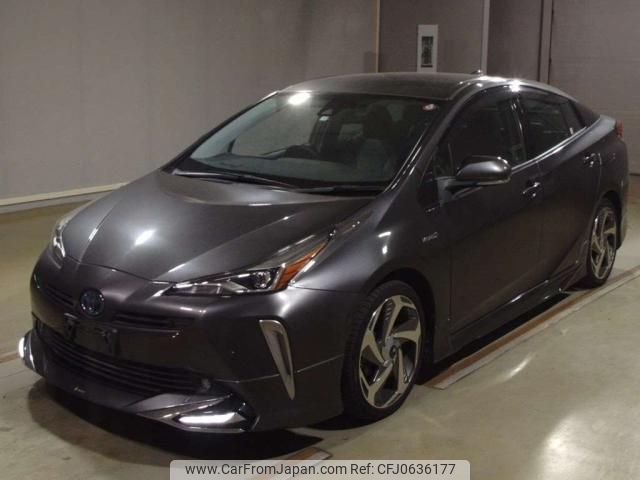 toyota prius 2019 quick_quick_DAA-ZVW51_6136035 image 2