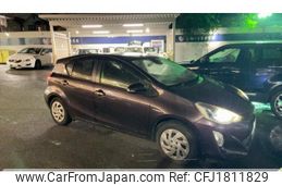 toyota aqua 2016 CFJ1811829
