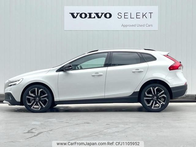 volvo v40 2018 quick_quick_MB420XC_YV1MZ402CJ2147732 image 2