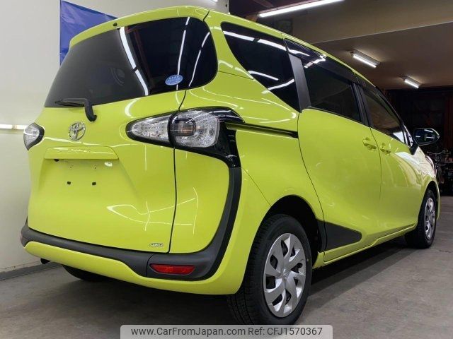 toyota sienta 2017 CFJ1570367 image 2