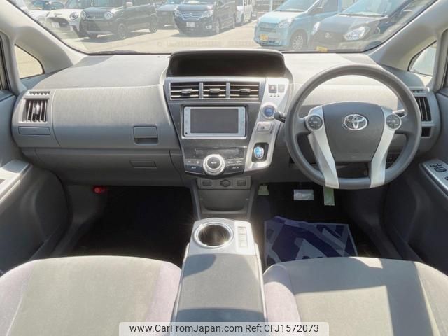 toyota prius-α 2013 CFJ1572073 image 2