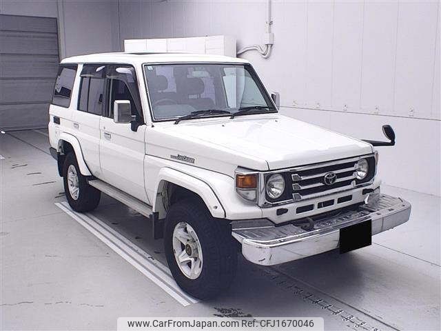toyota land-cruiser 2001 CFJ1670046 image 1