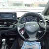 toyota c-hr 2017 quick_quick_DAA-ZYX10_ZYX10-2017629 image 3