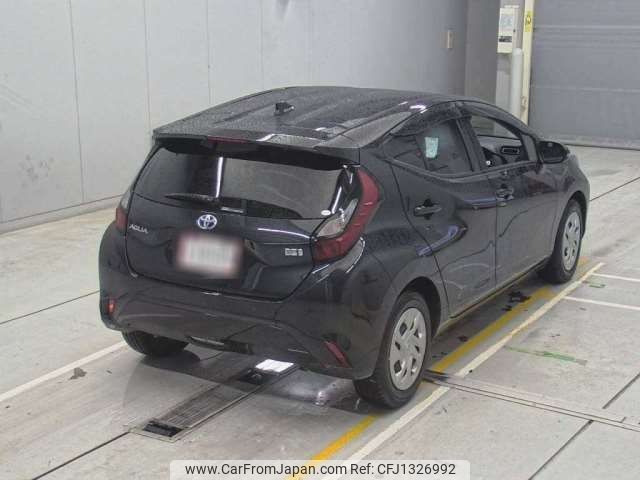 toyota aqua 2023 -TOYOTA--AQUA 6AA-MXPK11--MXPK11-2111557---TOYOTA--AQUA 6AA-MXPK11--MXPK11-2111557- image 2