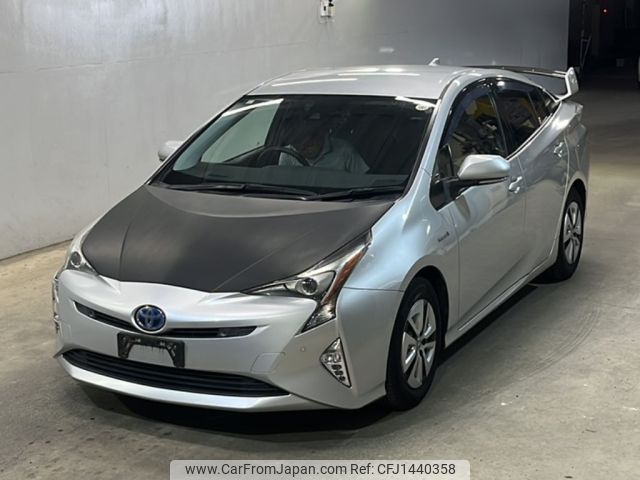 toyota prius 2017 -TOYOTA--Prius ZVW51-6048670---TOYOTA--Prius ZVW51-6048670- image 1