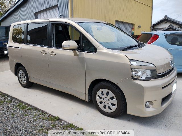 toyota voxy 2011 -TOYOTA 【名変中 】--Voxy ZRR70G--0414714---TOYOTA 【名変中 】--Voxy ZRR70G--0414714- image 1