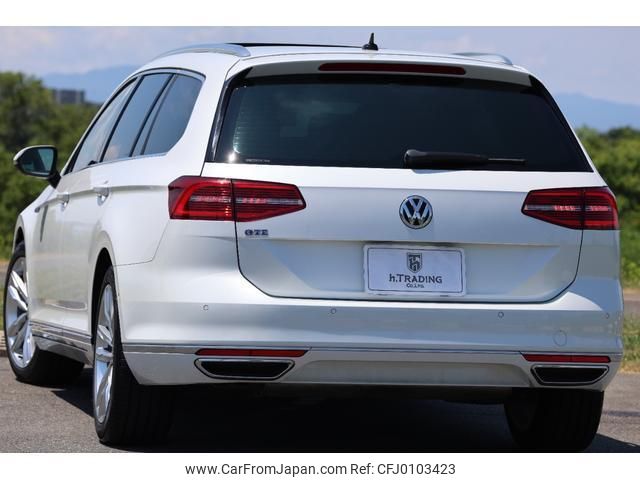 volkswagen passat 2016 quick_quick_3CCUK_WVWZZZ3CZGE172466 image 2