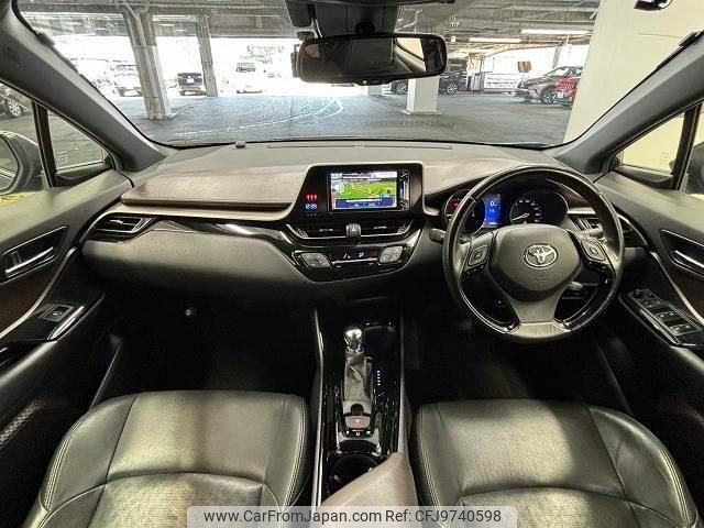 toyota c-hr 2017 quick_quick_DAA-ZYX10_ZYX10-2047693 image 2