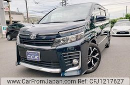 toyota voxy 2014 GOO_JP_700102024930250530001