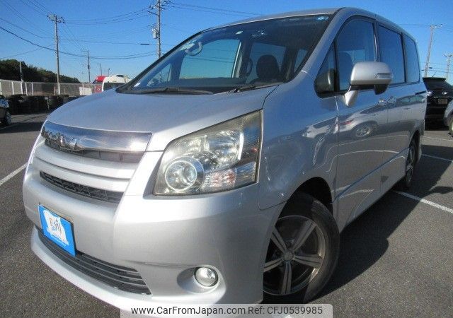 toyota noah 2007 REALMOTOR_Y2024120076F-12 image 1