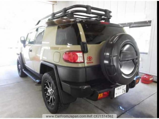 toyota fj-cruiser 2017 CFJ1574562 image 2