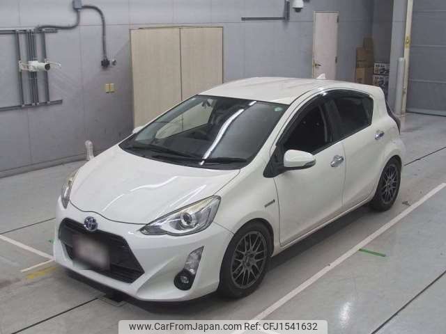 toyota aqua 2016 CFJ1541632 image 1