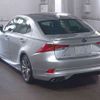 lexus is 2018 CFJ1824472 image 2