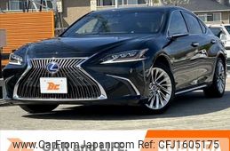lexus es 2018 CFJ1605175