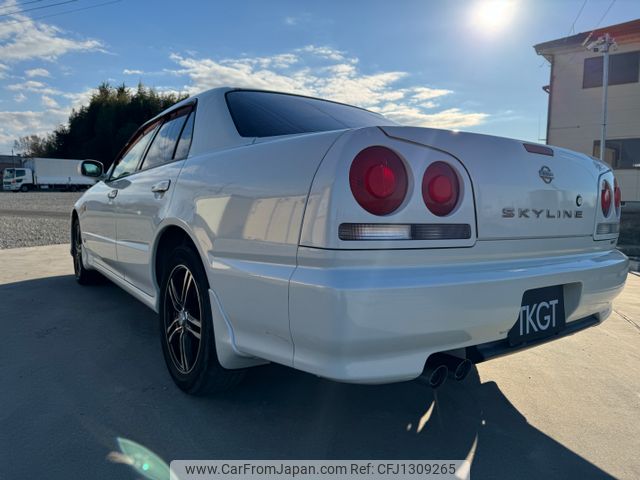 nissan skyline 2000 5341 image 2