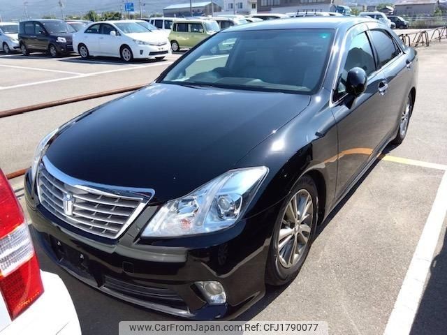 toyota crown 2011 CFJ1790077 image 1