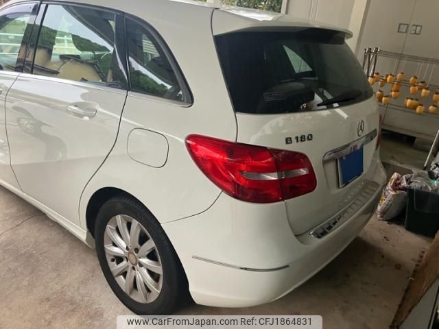 mercedes-benz b-class 2012 CFJ1864831 image 2