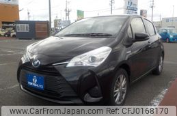 toyota vitz 2017 -TOYOTA--Vitz DAA-NHP130--NHP130-2013326---TOYOTA--Vitz DAA-NHP130--NHP130-2013326-