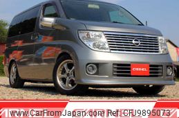 nissan elgrand 2005 T10674