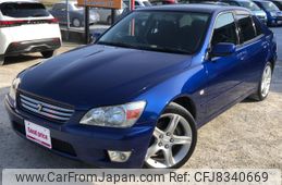 toyota-altezza-2000-6515-car_507c207c-83a3-477a-98aa-0280d6376773