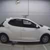 toyota yaris 2022 quick_quick_6AA-MXPH10_MXPH10-2100047 image 5