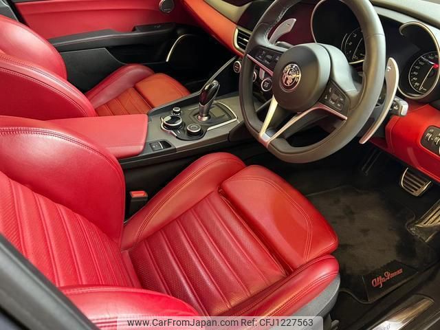 alfa-romeo giulia 2019 quick_quick_95220_ZAREAELN5K7613304 image 2