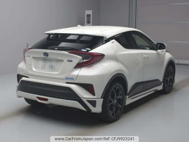 toyota c-hr 2019 -TOYOTA--C-HR DAA-ZYX10--ZYX10-2177700---TOYOTA--C-HR DAA-ZYX10--ZYX10-2177700- image 2