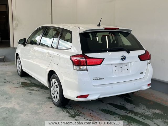 toyota corolla-fielder 2021 CFJ1846933 image 2