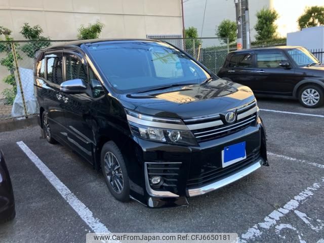 toyota voxy 2017 -TOYOTA--Voxy DBA-ZRR80W--ZRR80-0305658---TOYOTA--Voxy DBA-ZRR80W--ZRR80-0305658- image 1