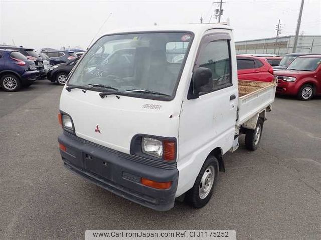 mitsubishi minicab-truck 1997 CFJ1175252 image 2
