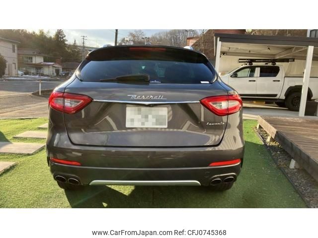 maserati levante 2017 quick_quick_ABA-MLE30D_ZN6XU61J00X245753 image 2