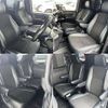 toyota noah 2018 504928-923920 image 4