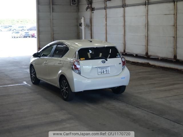 toyota aqua 2014 quick_quick_DAA-NHP10_NHP10-2385379 image 2