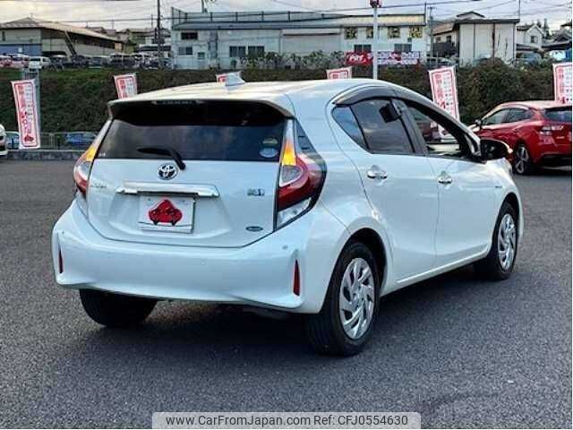 toyota aqua 2018 504928-926596 image 2