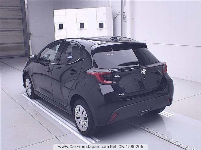 toyota yaris 2023 CFJ1580206 image 2