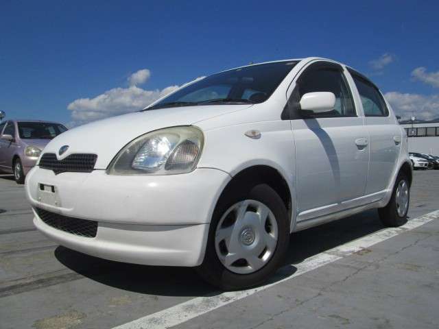 toyota vitz 2000 18065A image 1