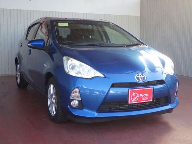 toyota aqua 2012 CFJ0786633 image 1