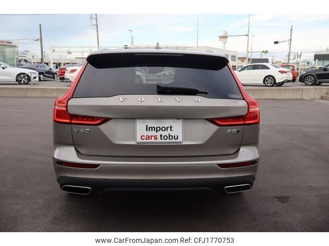 volvo v60 2022 CFJ1770753 image 2