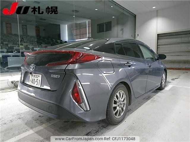 toyota prius-phv 2019 -TOYOTA 【札幌 302ﾗ4051】--Prius PHV ZVW52--3112092---TOYOTA 【札幌 302ﾗ4051】--Prius PHV ZVW52--3112092- image 2
