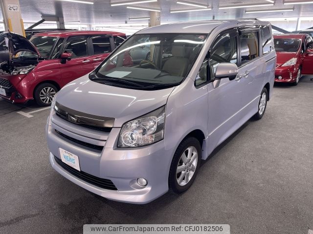 toyota noah 2009 AF-ZRR70-0232463 image 1