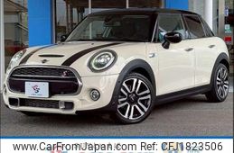 mini mini-others 2019 CFJ1823506