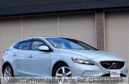 volvo v40 2013 -VOLVO--Volvo V40 MB4164T--E2102252---VOLVO--Volvo V40 MB4164T--E2102252-