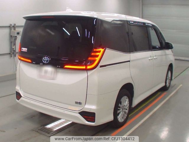 toyota noah 2023 -TOYOTA--Noah ZWR95W-0015768---TOYOTA--Noah ZWR95W-0015768- image 2