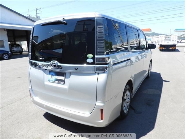 toyota voxy 2019 -TOYOTA--Voxy ZRR80G--0500134---TOYOTA--Voxy ZRR80G--0500134- image 2