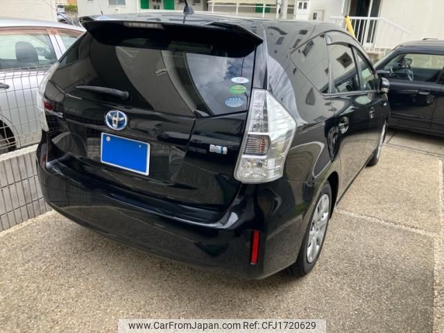 toyota prius-α 2013 CFJ1720629 image 2