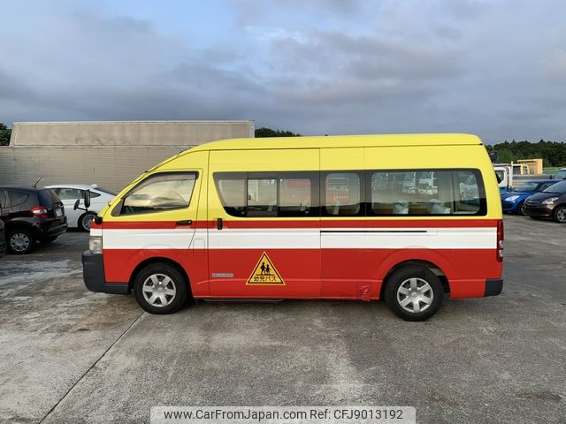 toyota hiace-commuter 2010 NIKYO_RG54069 image 2