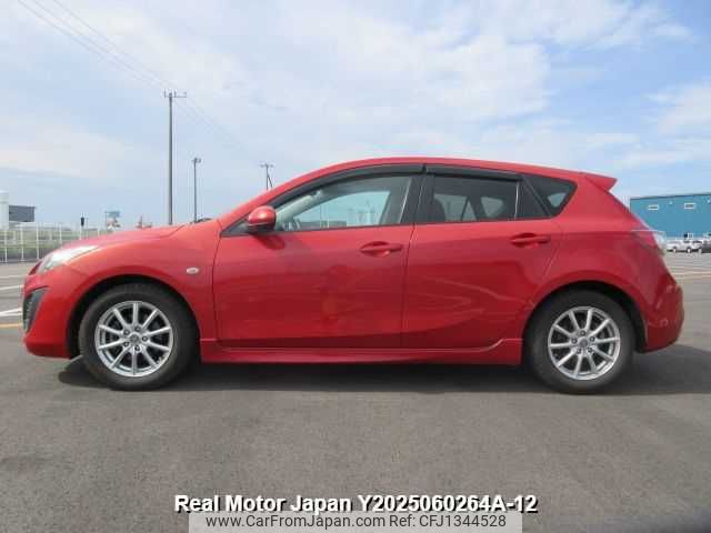 mazda axela 2010 3282185-Y2025060264A-12 image 2