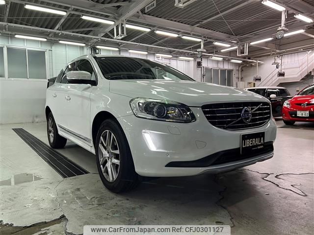 volvo xc60 2017 -VOLVO--Volvo XC60 LDA-DD4204TXC--YV1DZA8RDH2172987---VOLVO--Volvo XC60 LDA-DD4204TXC--YV1DZA8RDH2172987- image 1