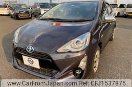 toyota aqua 2015 CFJ1537875