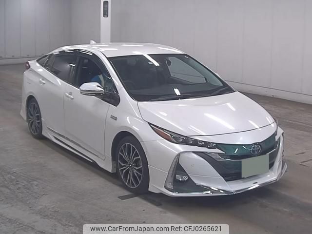 toyota prius-phv 2017 quick_quick_DLA-ZVW52_ZVW52-3062142 image 1